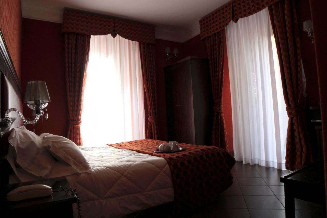 Guiren Dal 1959 Otel Napoli Dış mekan fotoğraf