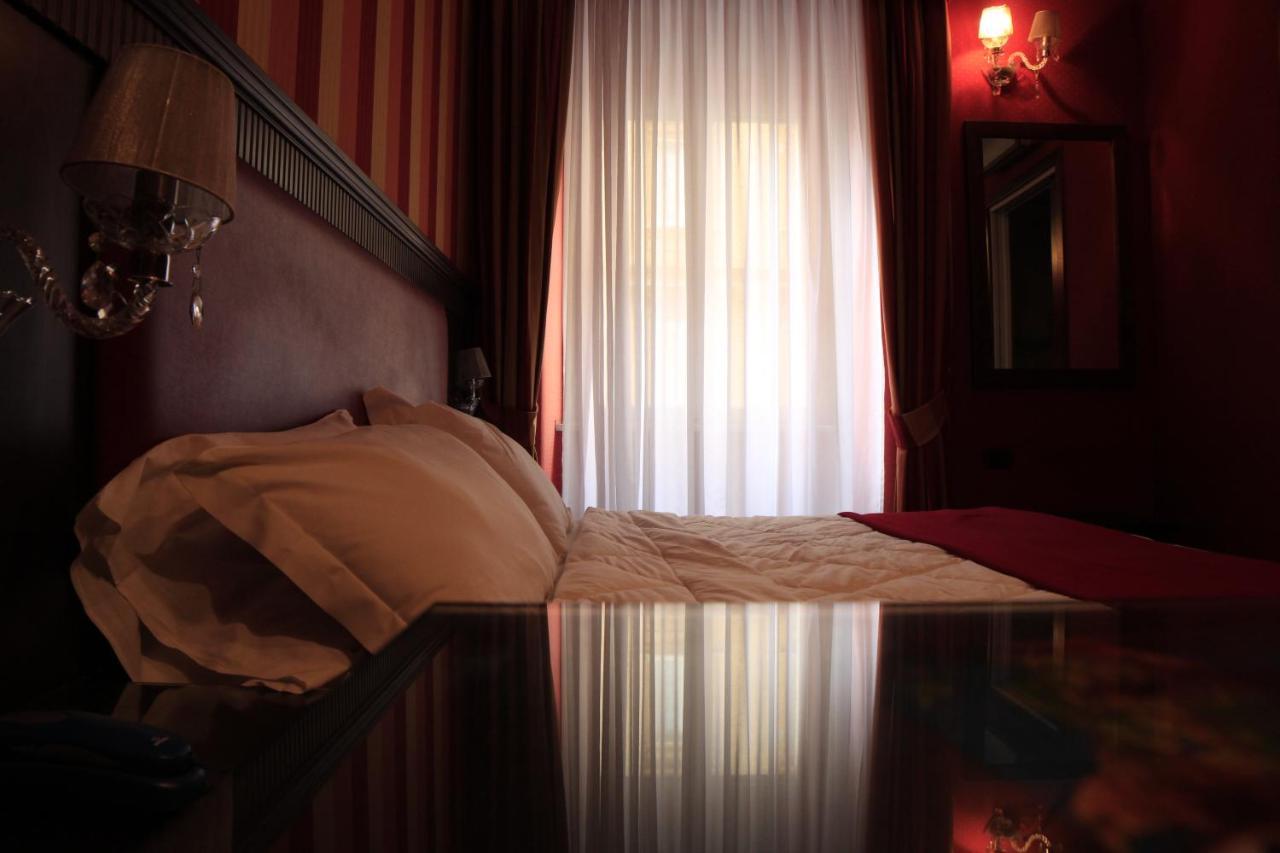 Guiren Dal 1959 Otel Napoli Dış mekan fotoğraf